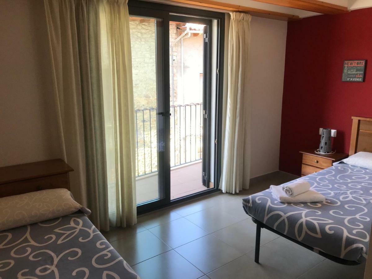 Apartaments Ca L'Albert Pobla de Segur Ngoại thất bức ảnh